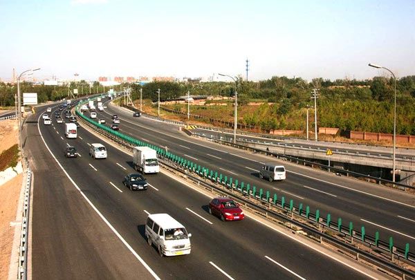 北京新建42公里高速公路 带动三个区域经济发展